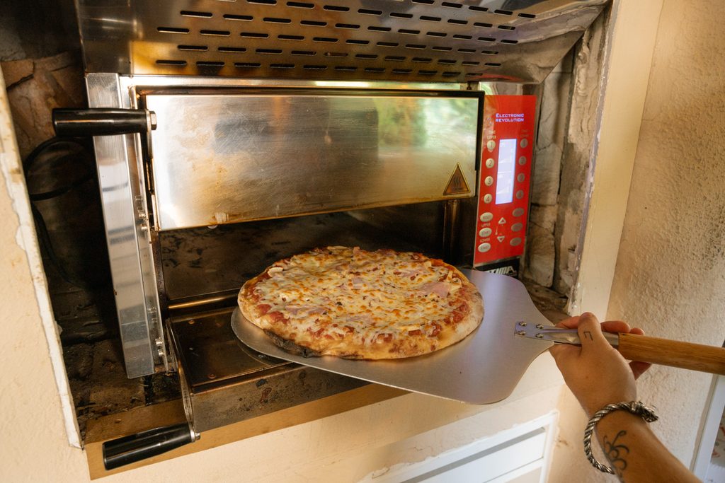 camping snack pizza gerardmer